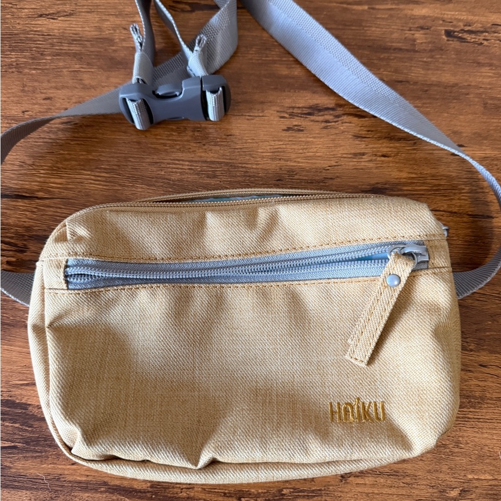 Haiku Fanny Pack Beige Khaki Belt Bag - Picture 3 of 4